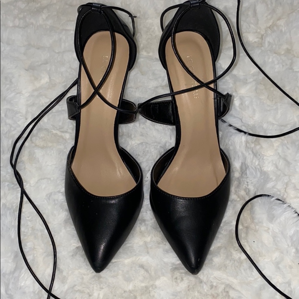LE CHATEAU strap heels black leather
